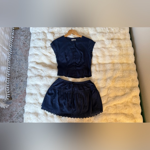 Reformation Valetta Two Piece In Navy, brand new, never worn, no flaws. - Picture 16 of 16